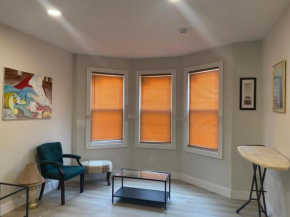 Stylish Room 8Mins to Newark Airport